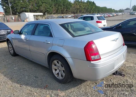 2006 Chrysler 300 from USA, damaged, VIN 2C3LA43R86H331154